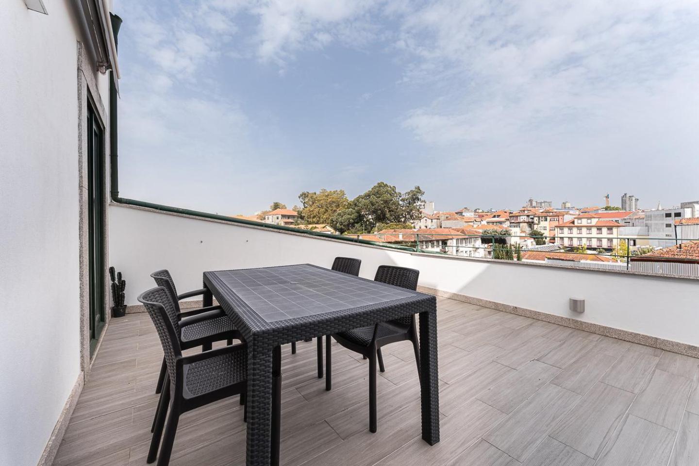 Guestready - The Other Side Porto Exterior photo